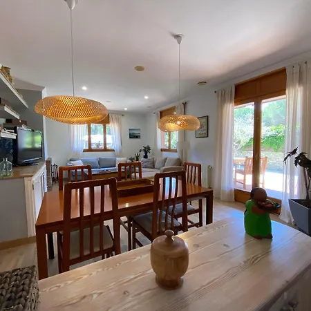 Hébergement de vacances Casa Ras